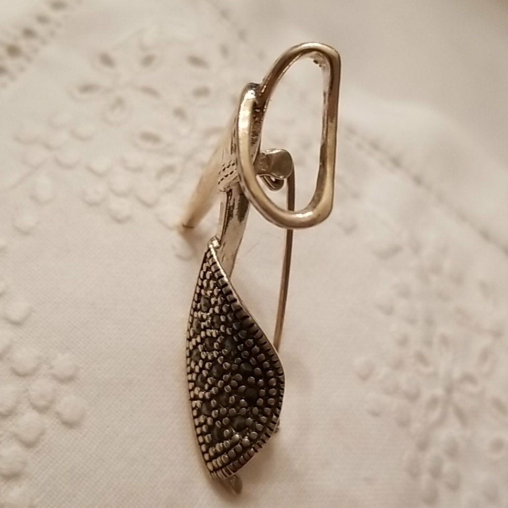 Jewelry - Picture 2 of 9